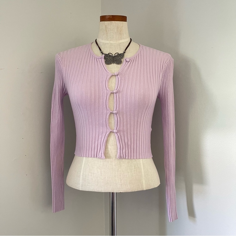 Soft girl Urban Outfitters Lavender ribbed cardigan button top XS NWOT